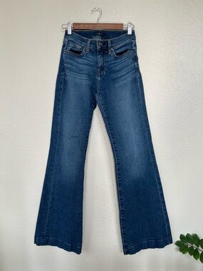 7 For All Mankind Flare Dojo Jeans size 26